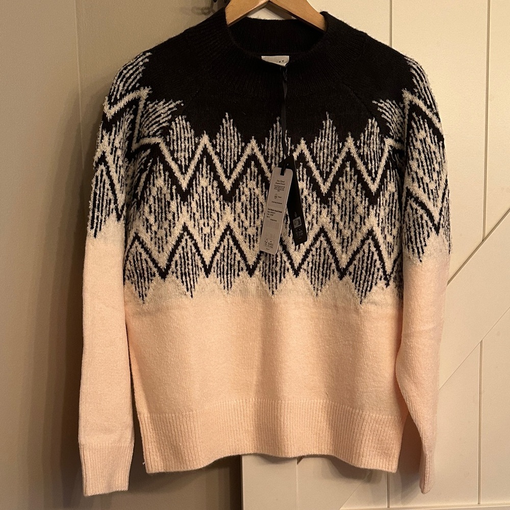 Evereve Cream and Black Geometric Crewneck Sweater